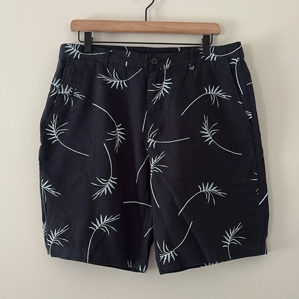 Magaschoni Man Linen Blend Palm‎ Printed Shorts Flat Front Navy White Size 33